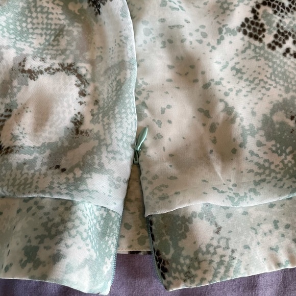 ARDEN B Cowl Neck top - Picture 4 of 4